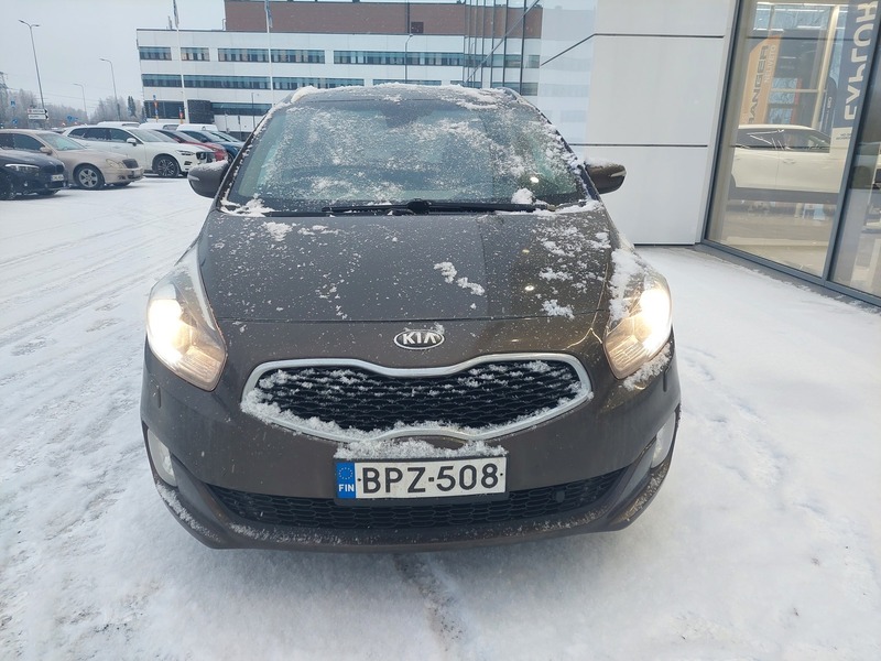 Kia Carens vaihtoauto