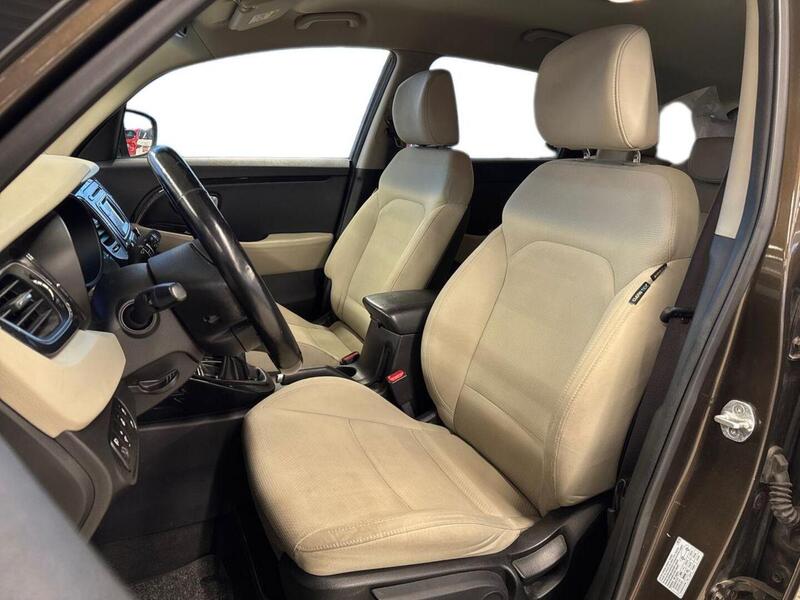 Kia Carens vaihtoauto