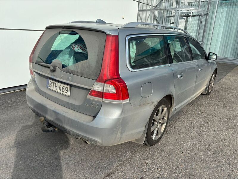 Volvo V70 vaihtoauto