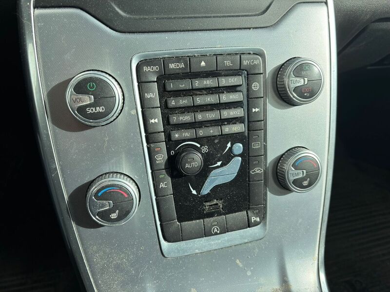 Volvo V70 vaihtoauto