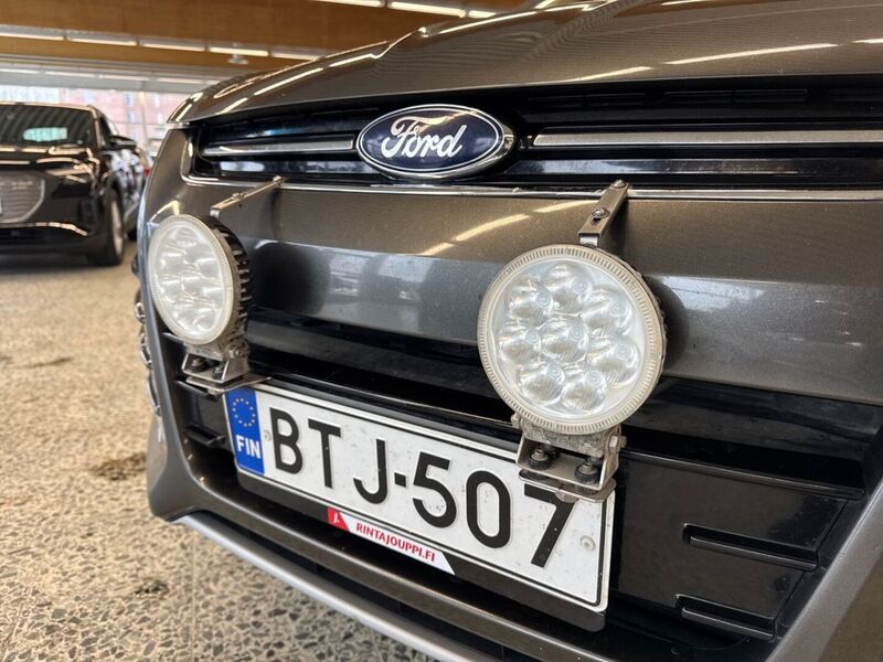 Ford Kuga vaihtoauto