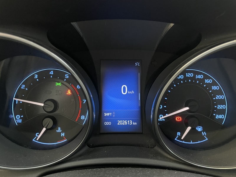 Toyota Auris vaihtoauto