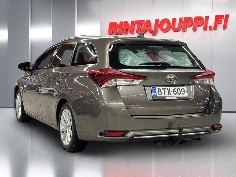 Toyota Auris vaihtoauto