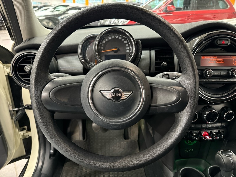 Mini Cooper vaihtoauto