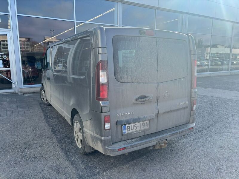 Opel Vivaro vaihtoauto
