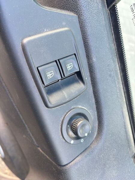 Opel Vivaro vaihtoauto