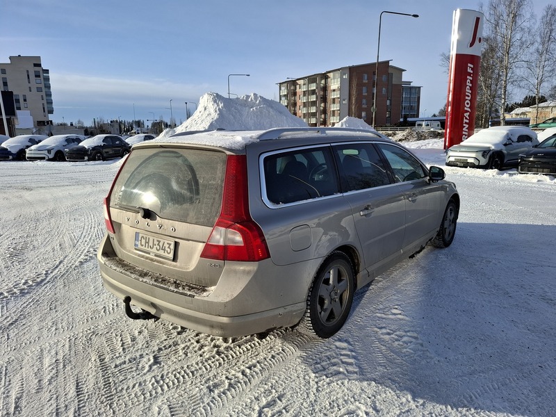 Volvo V70 vaihtoauto