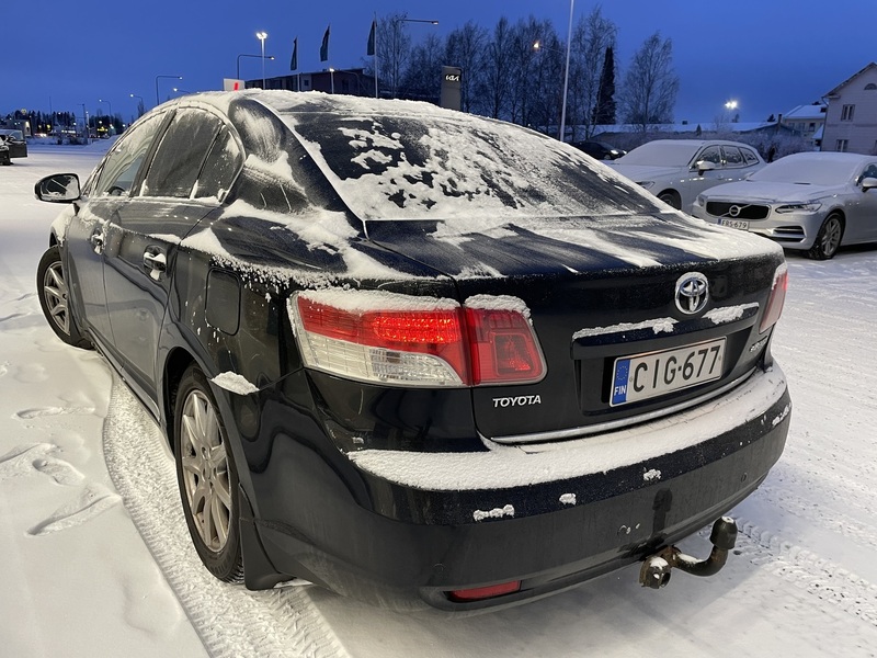 Toyota Avensis vaihtoauto