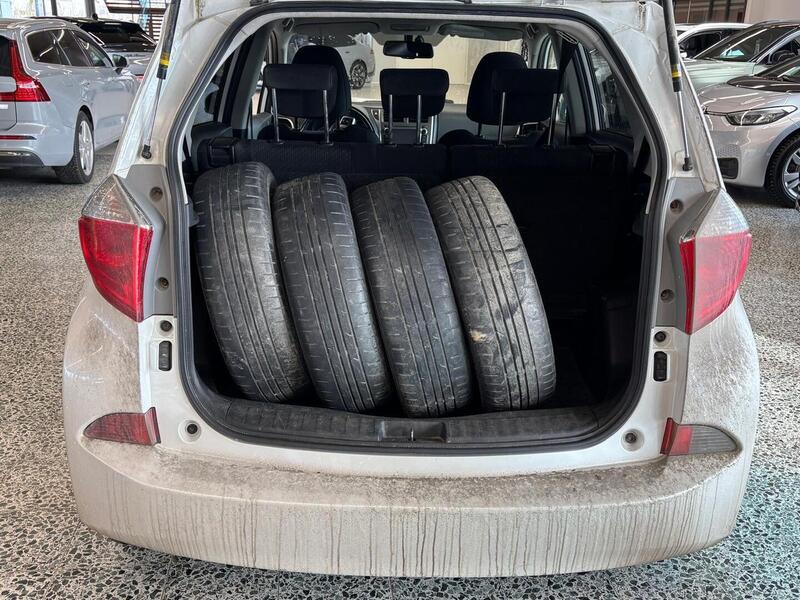 Toyota Verso-S vaihtoauto