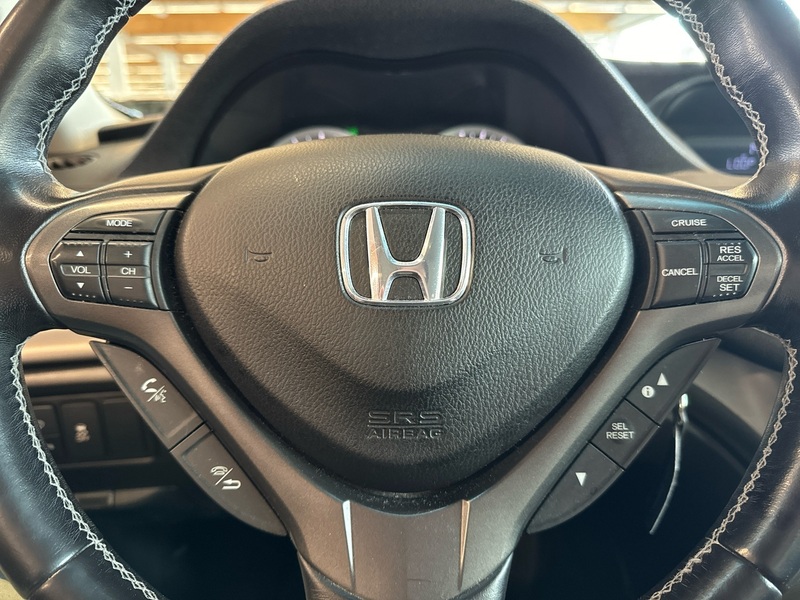 Honda Accord vaihtoauto