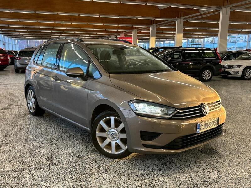 Volkswagen Golf Sportsvan vaihtoauto