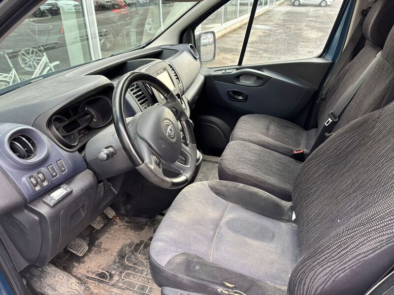 Opel Vivaro vaihtoauto