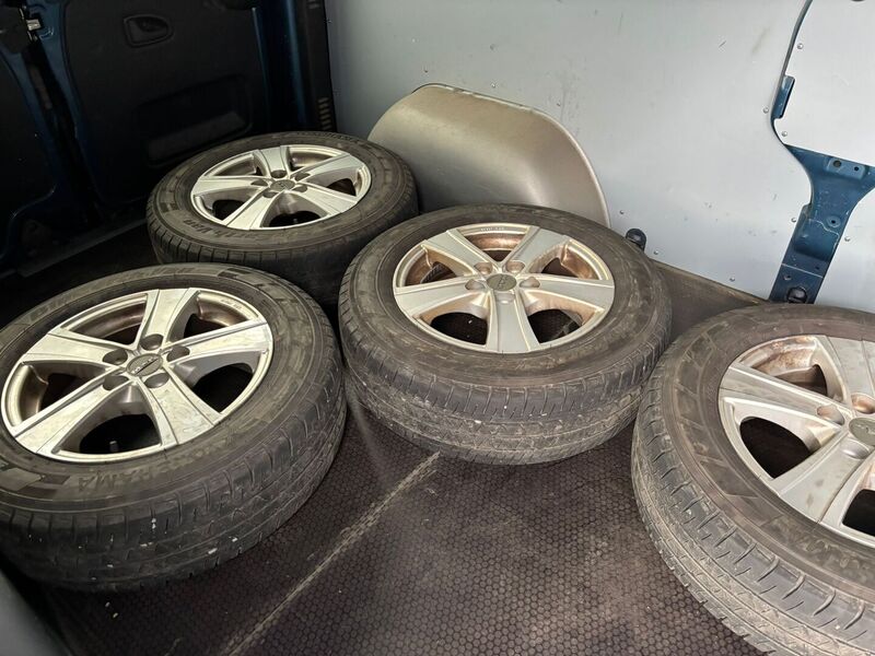 Opel Vivaro vaihtoauto