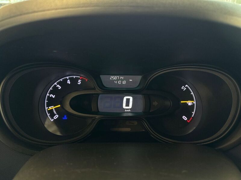 Opel Vivaro vaihtoauto