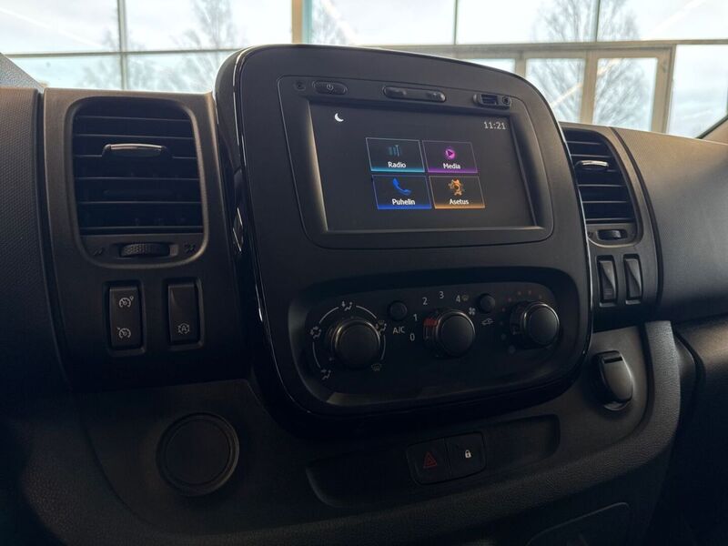 Opel Vivaro vaihtoauto