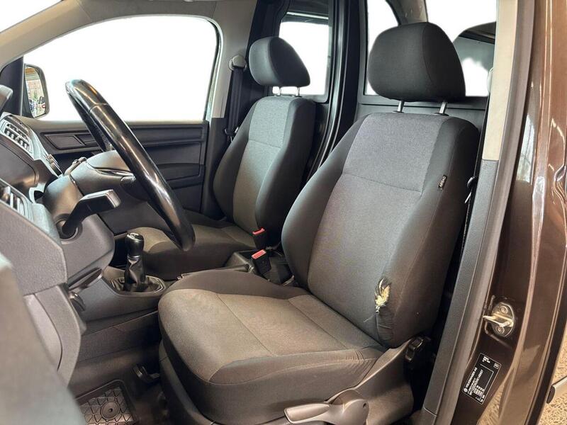 Volkswagen Caddy Maxi vaihtoauto