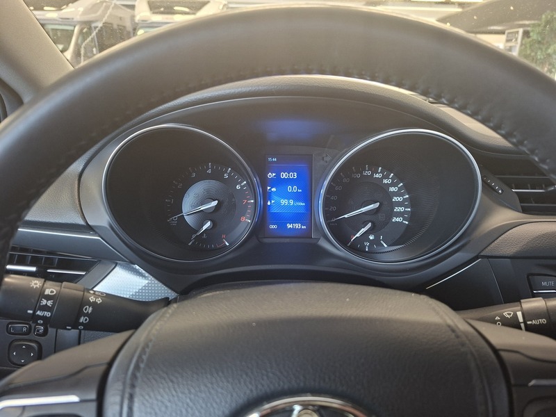 Toyota Avensis vaihtoauto