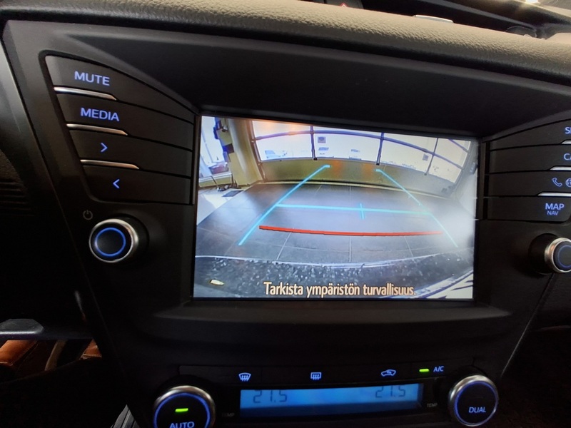 Toyota Avensis vaihtoauto