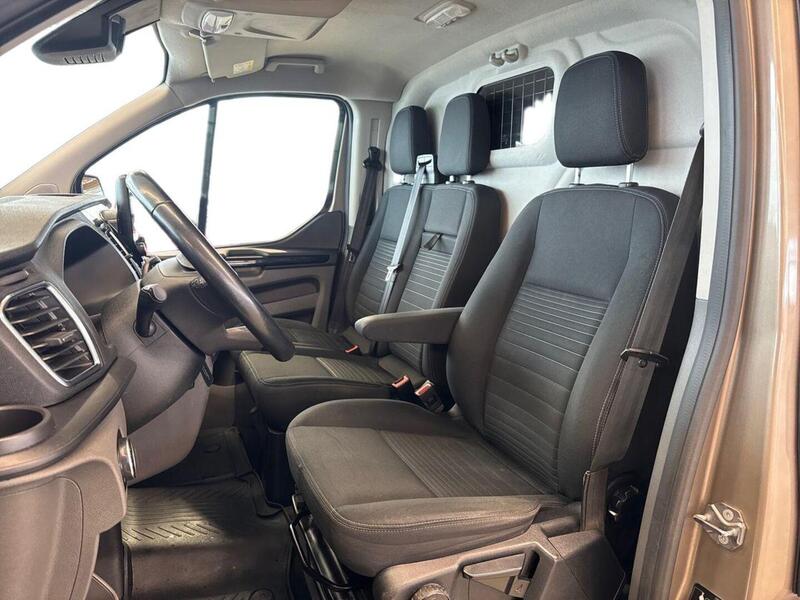 Ford Transit Custom vaihtoauto