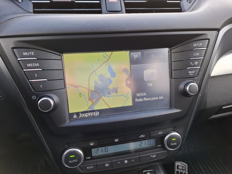 Toyota Avensis vaihtoauto