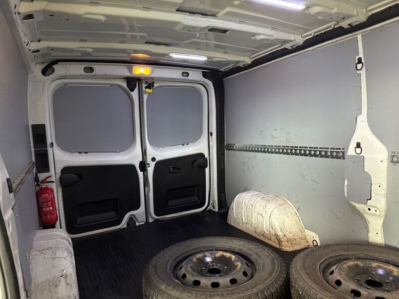 Renault Trafic vaihtoauto