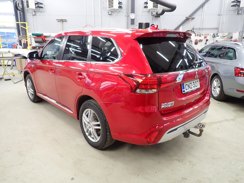 Mitsubishi Outlander PHEV vaihtoauto