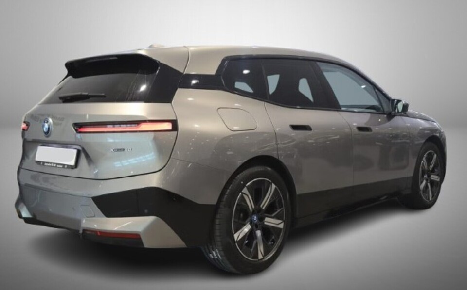 BMW iX vaihtoauto
