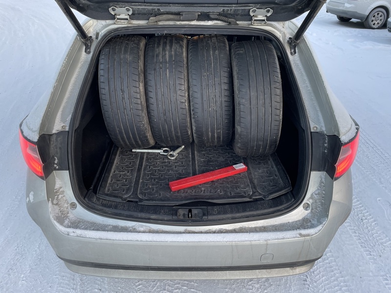 Toyota Corolla vaihtoauto