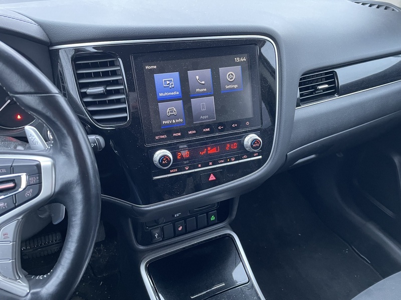 Mitsubishi Outlander PHEV vaihtoauto