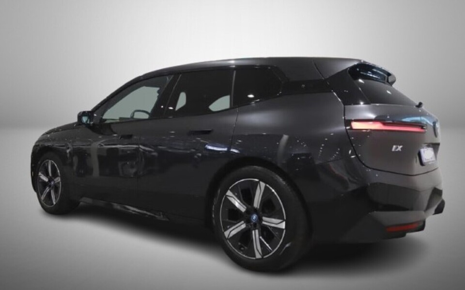 BMW iX vaihtoauto