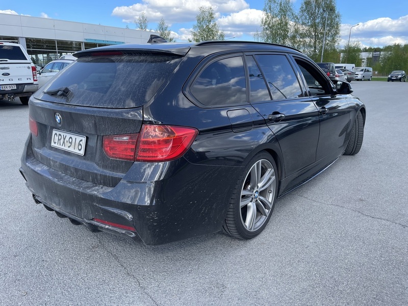 BMW 330 vaihtoauto