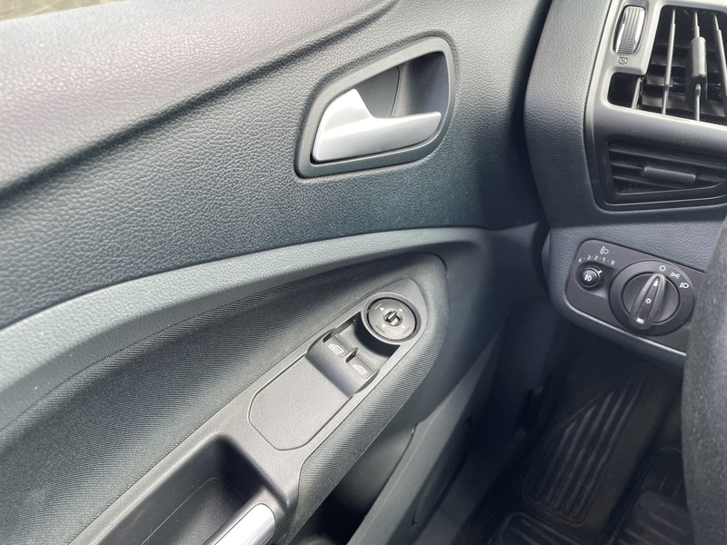 Ford C-MAX vaihtoauto