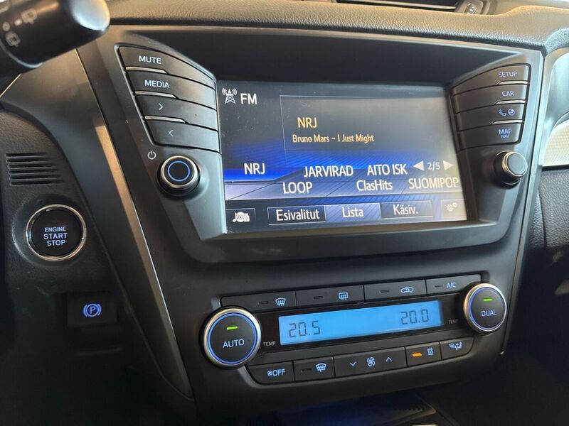 Toyota Avensis vaihtoauto