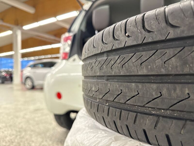 Toyota iQ vaihtoauto