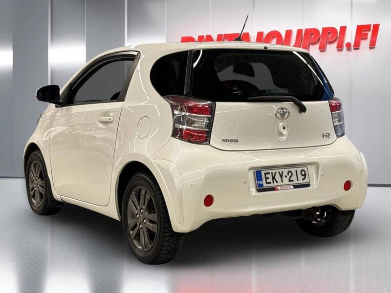 Toyota iQ vaihtoauto