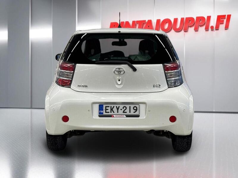 Toyota iQ vaihtoauto