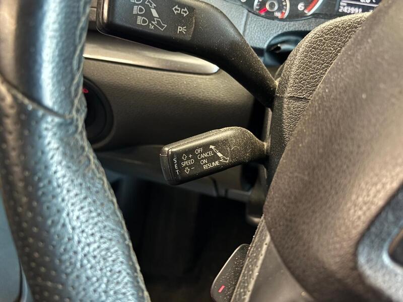 SEAT Alhambra vaihtoauto