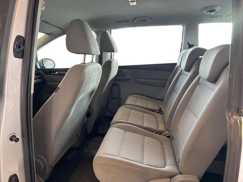 SEAT Alhambra vaihtoauto