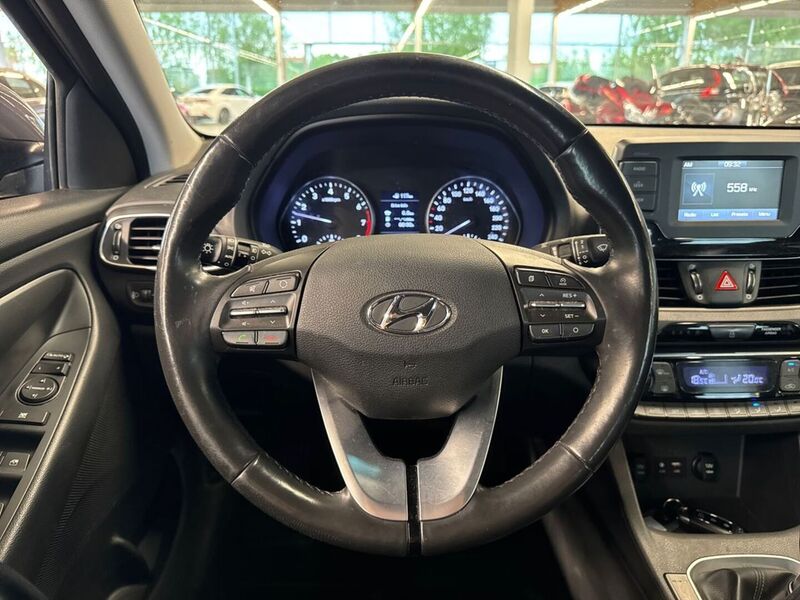 Hyundai i30 Fastback vaihtoauto