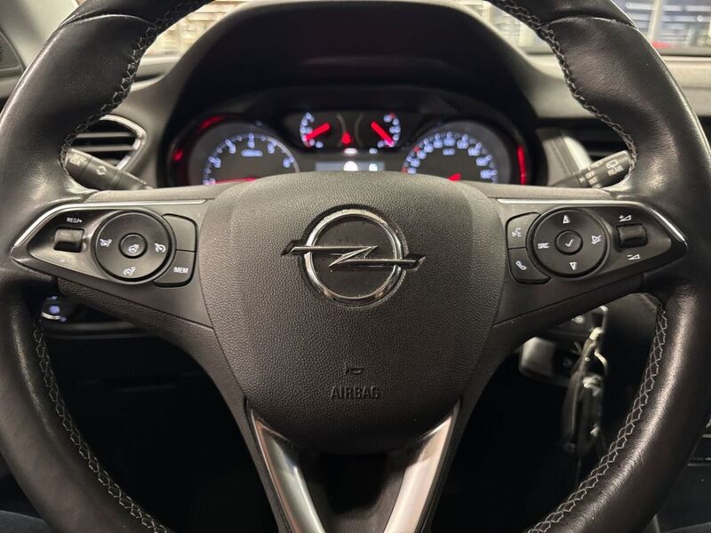 Opel Grandland X vaihtoauto