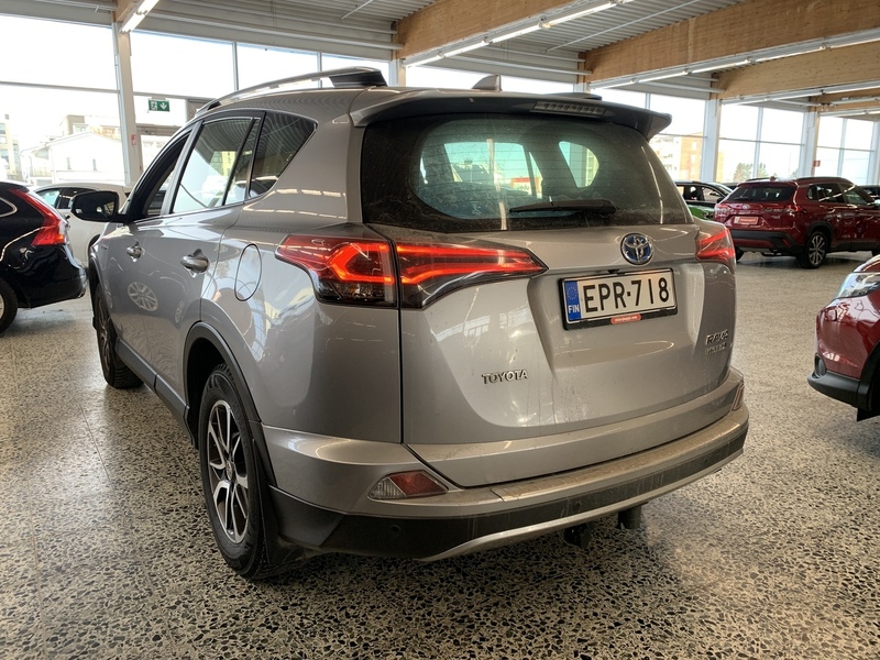Toyota RAV4 vaihtoauto