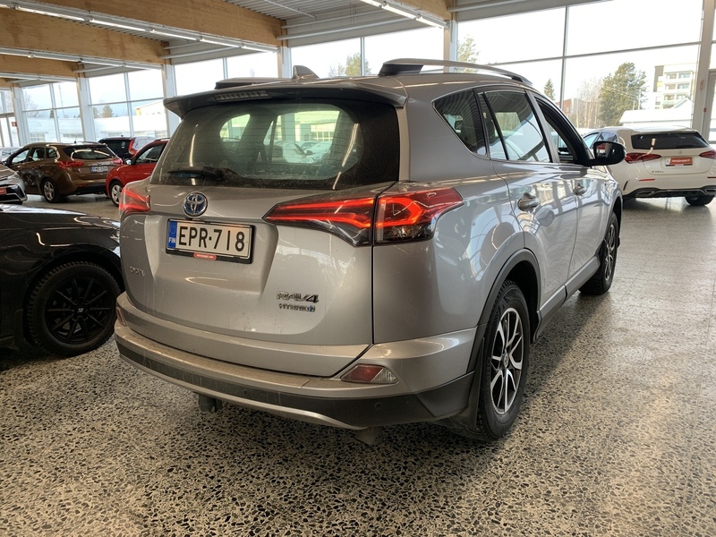 Toyota RAV4 vaihtoauto