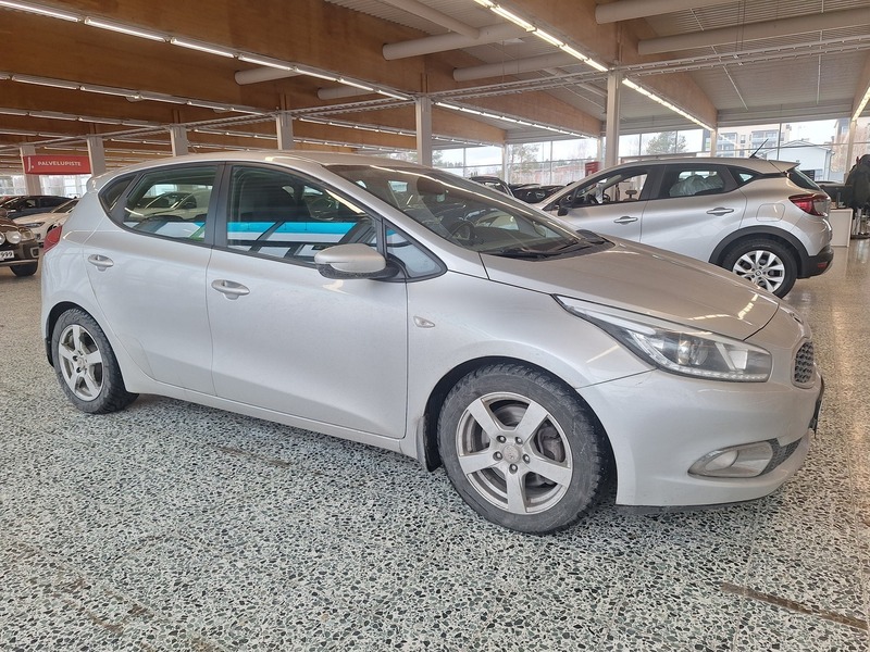 Kia Ceed vaihtoauto
