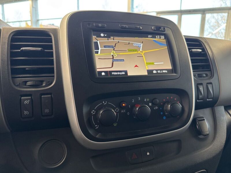 Renault Trafic vaihtoauto