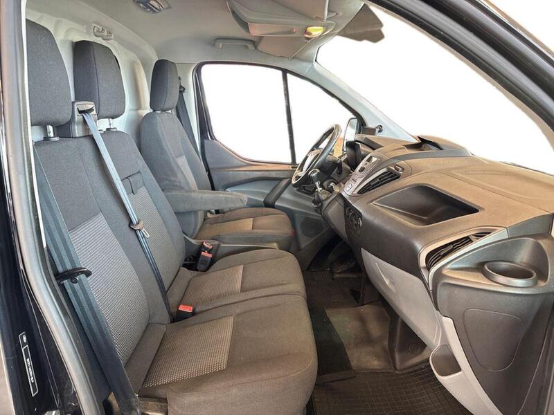 Ford Transit Custom vaihtoauto