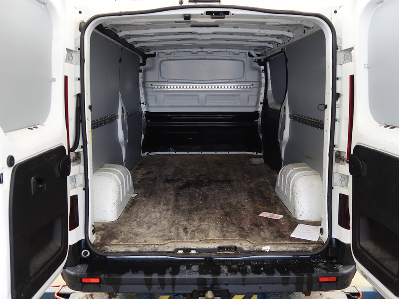 Nissan NV300 vaihtoauto