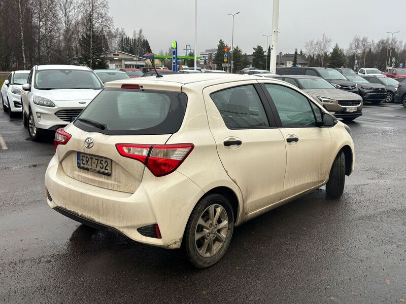 Toyota Yaris vaihtoauto
