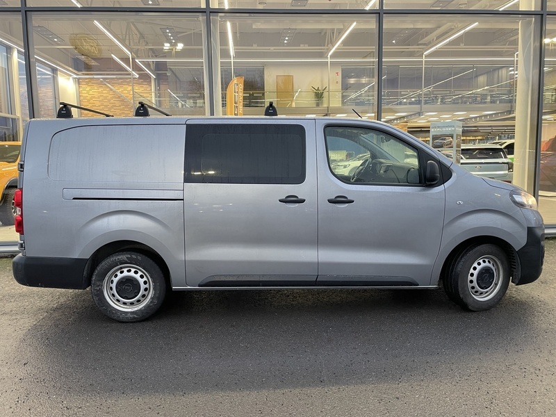 Opel Vivaro vaihtoauto
