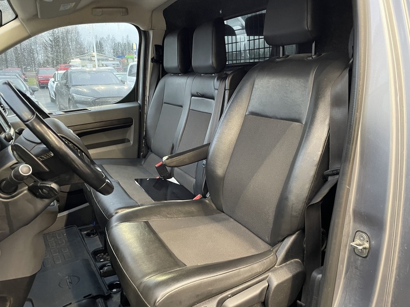 Opel Vivaro vaihtoauto