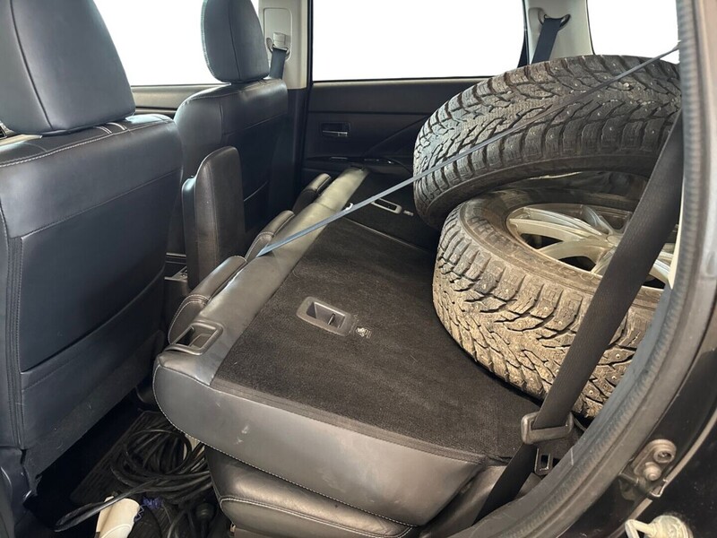 Mitsubishi Outlander PHEV vaihtoauto